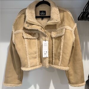 ALO Yoga Faux Shearling Snowfall Cropped Jacket